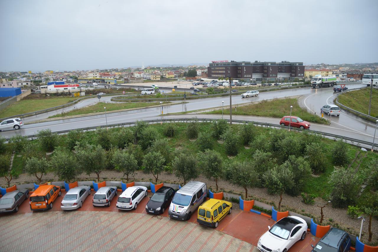 Royal Gaz Hotel Дуррес Экстерьер фото